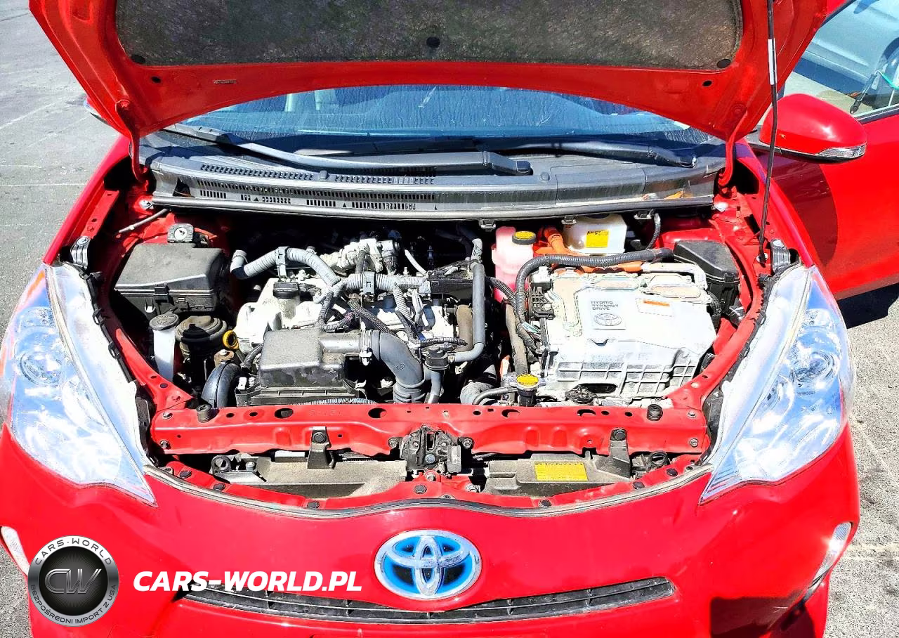 2014 Toyota Prius C Four VIN:JTDKDTB37E1075401 - 11