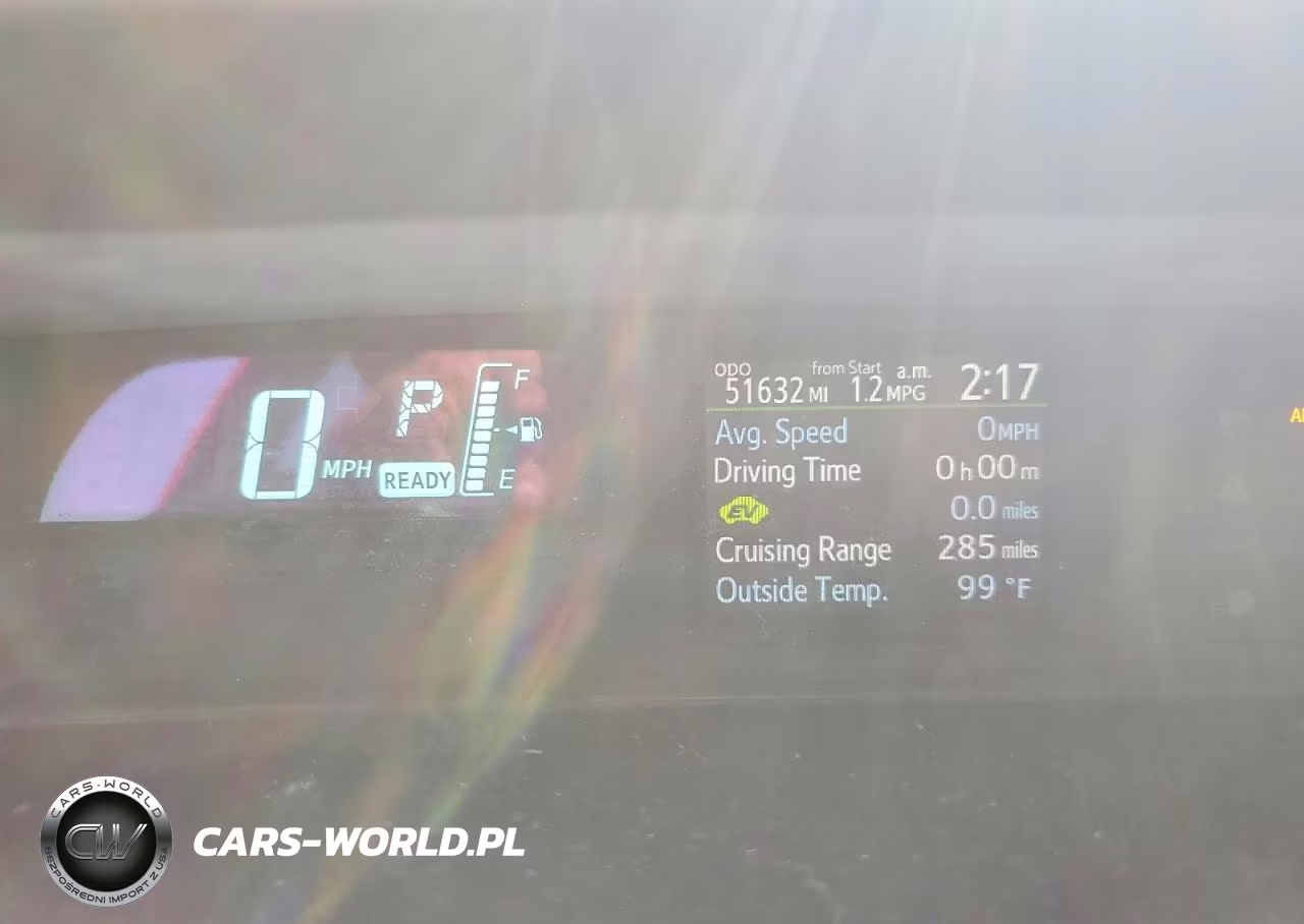 2014 Toyota Prius C Four VIN:JTDKDTB37E1075401 - 9