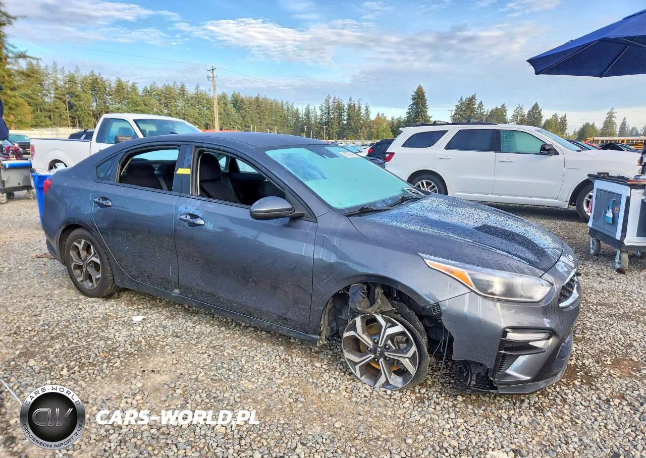 2021 Kia Forte Lxs VIN:3KPF24AD4ME267801 - 4