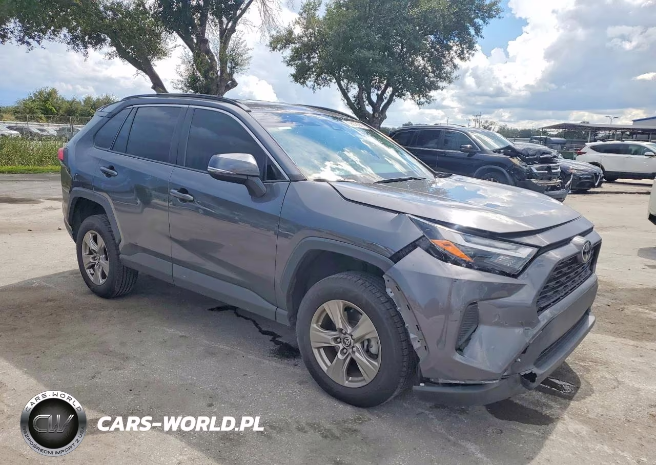 2022 Toyota Rav4 Xle VIN:2T3W1RFV1NC185601 - 4