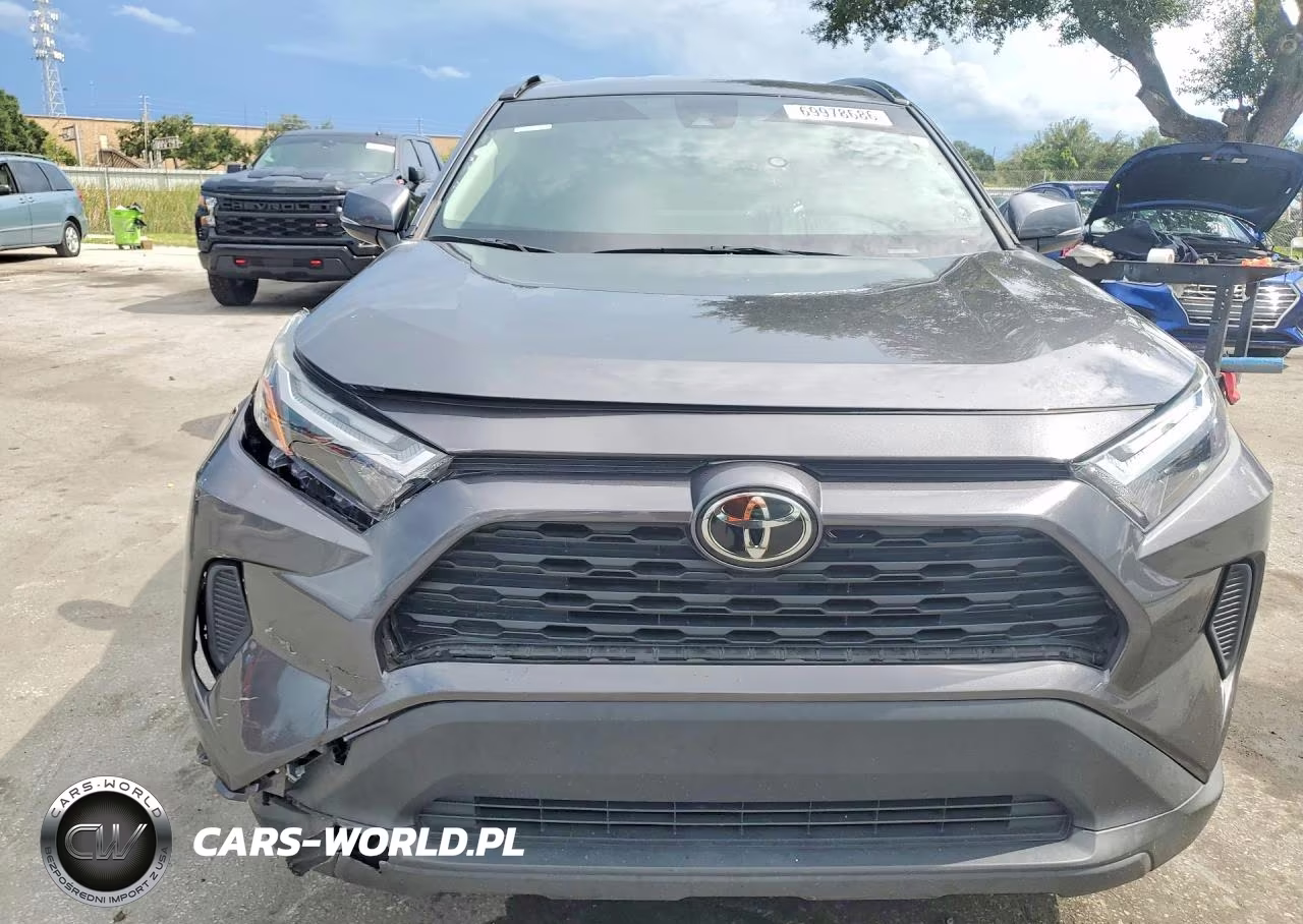2022 Toyota Rav4 Xle VIN:2T3W1RFV1NC185601 - 5
