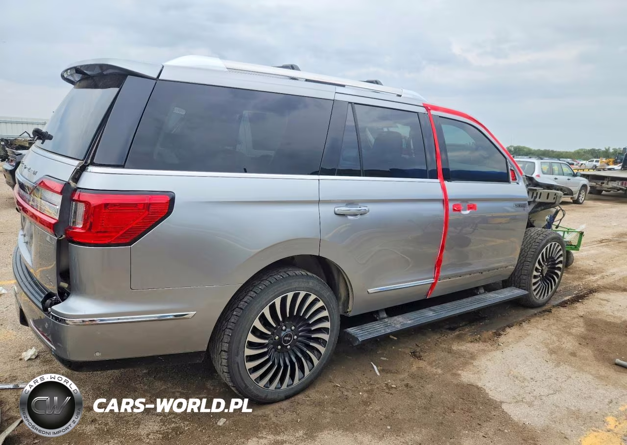 2020 Lincoln Navigator Black Label VIN:5LMJJ2TTXLEL17710 - 3
