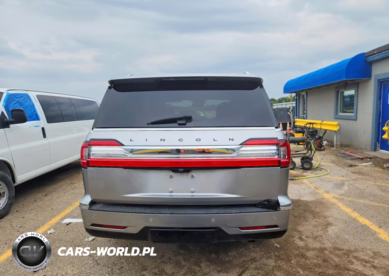 2020 Lincoln Navigator Black Label VIN:5LMJJ2TTXLEL17710 - 6