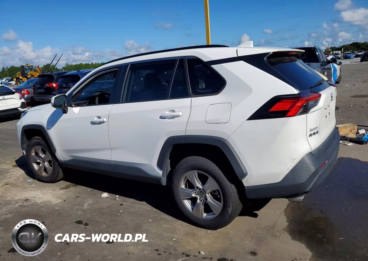 2023 Toyota Rav4 Xle VIN:2T3W1RFV9PC219061 - 2