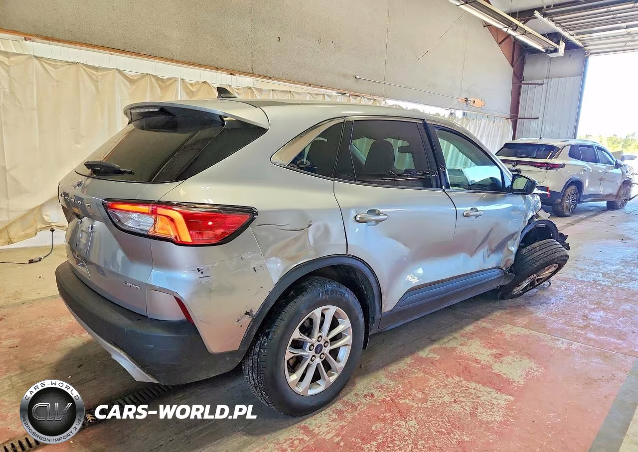 2022 Ford Escape Se VIN:1FMCU9G67NUC00028 - 3