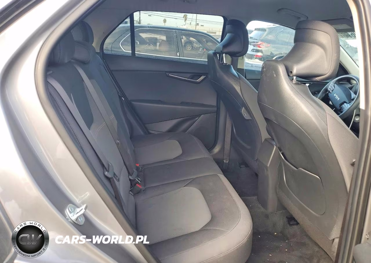 2026 Kia Niro Lx VIN:KNDCP3LE9T5362143 - 11