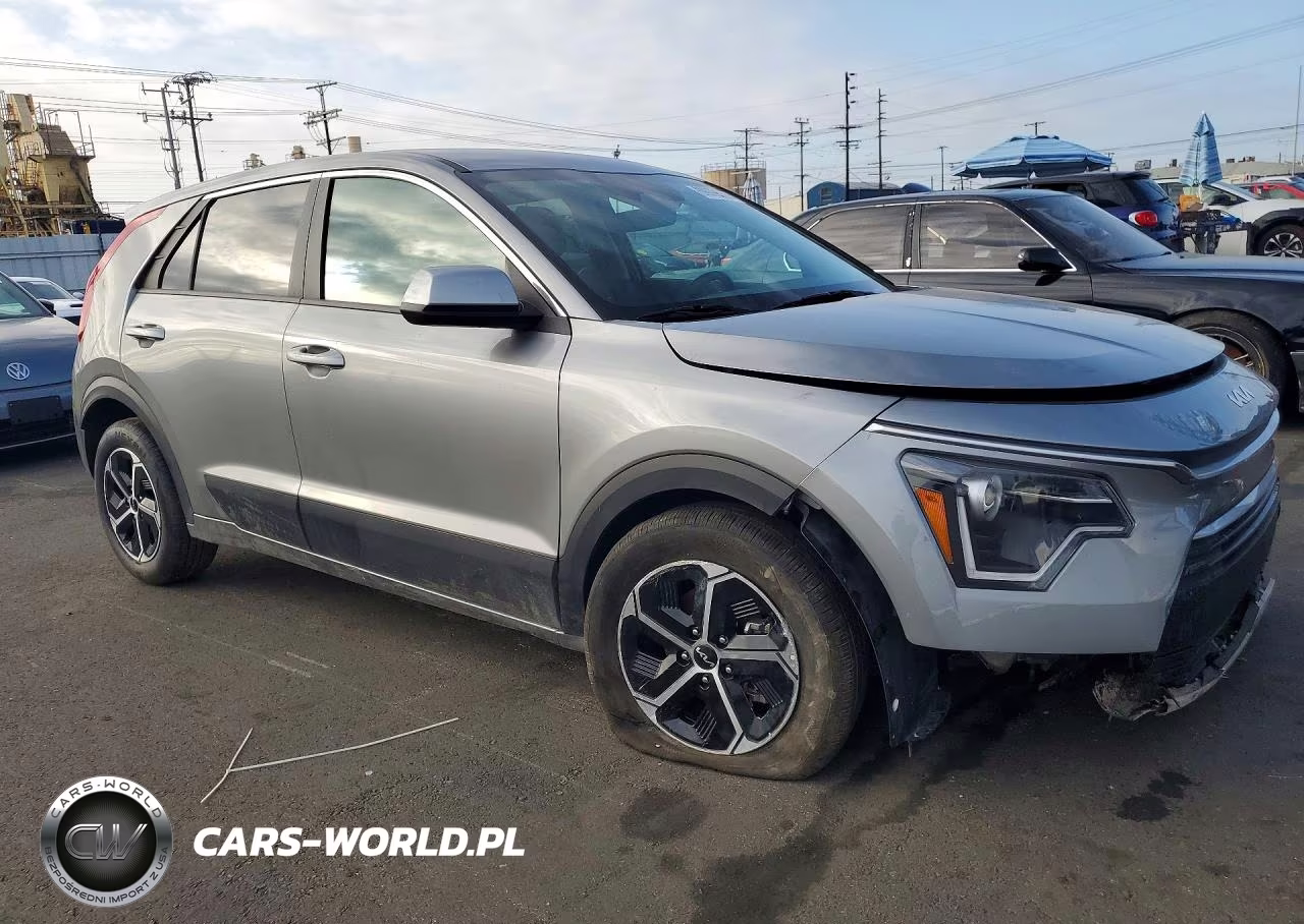 2026 Kia Niro Lx VIN:KNDCP3LE9T5362143 - 4