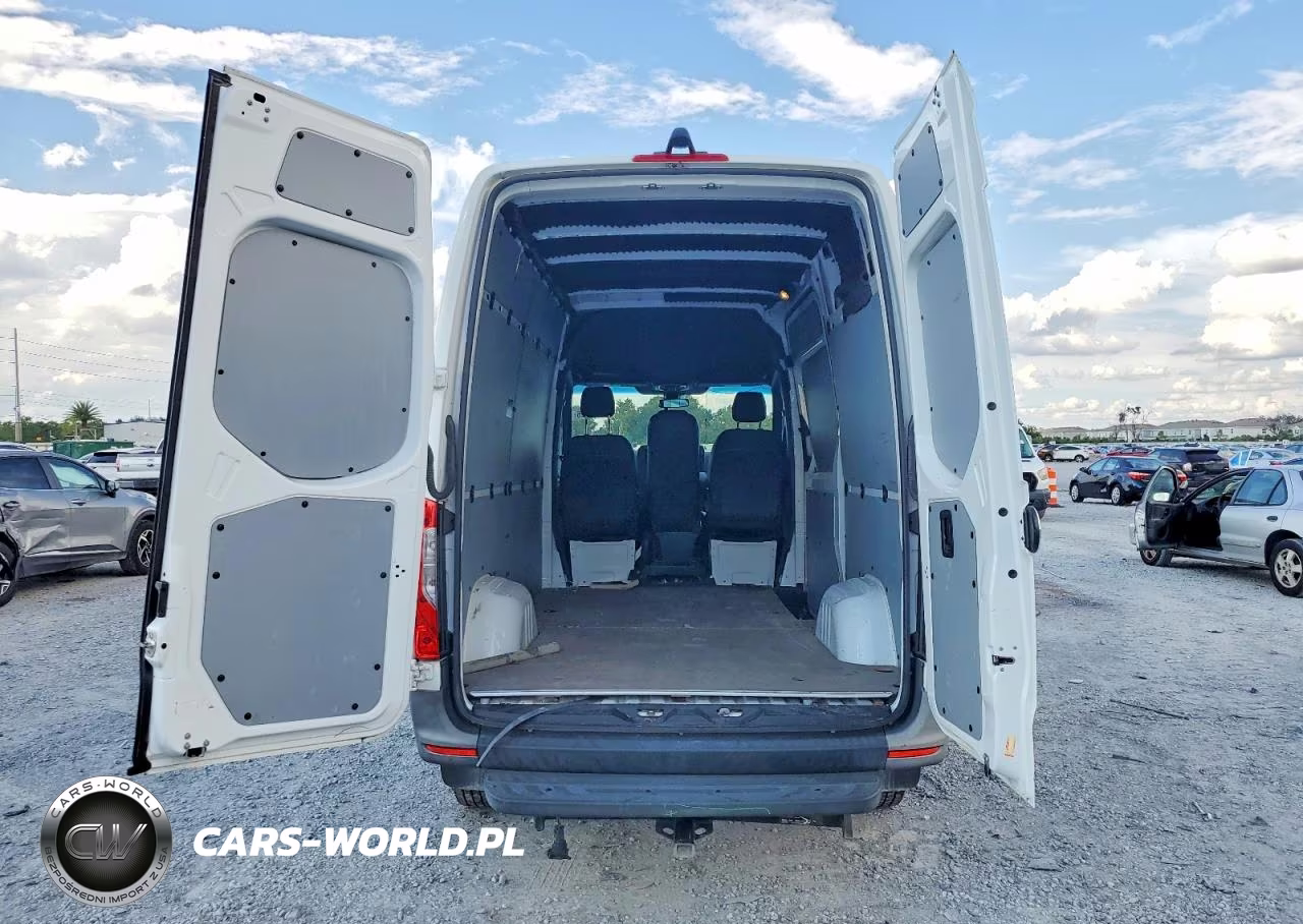 2023 Mercedes-Benz Sprinter 2500 VIN:W1Y4KBHYXPT113931 - 10