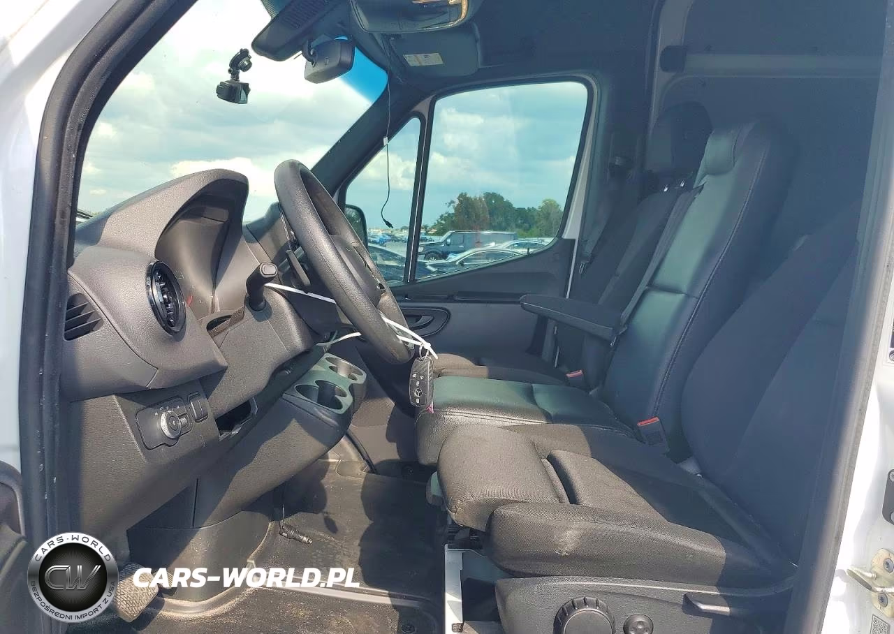 2023 Mercedes-Benz Sprinter 2500 VIN:W1Y4KBHYXPT113931 - 7