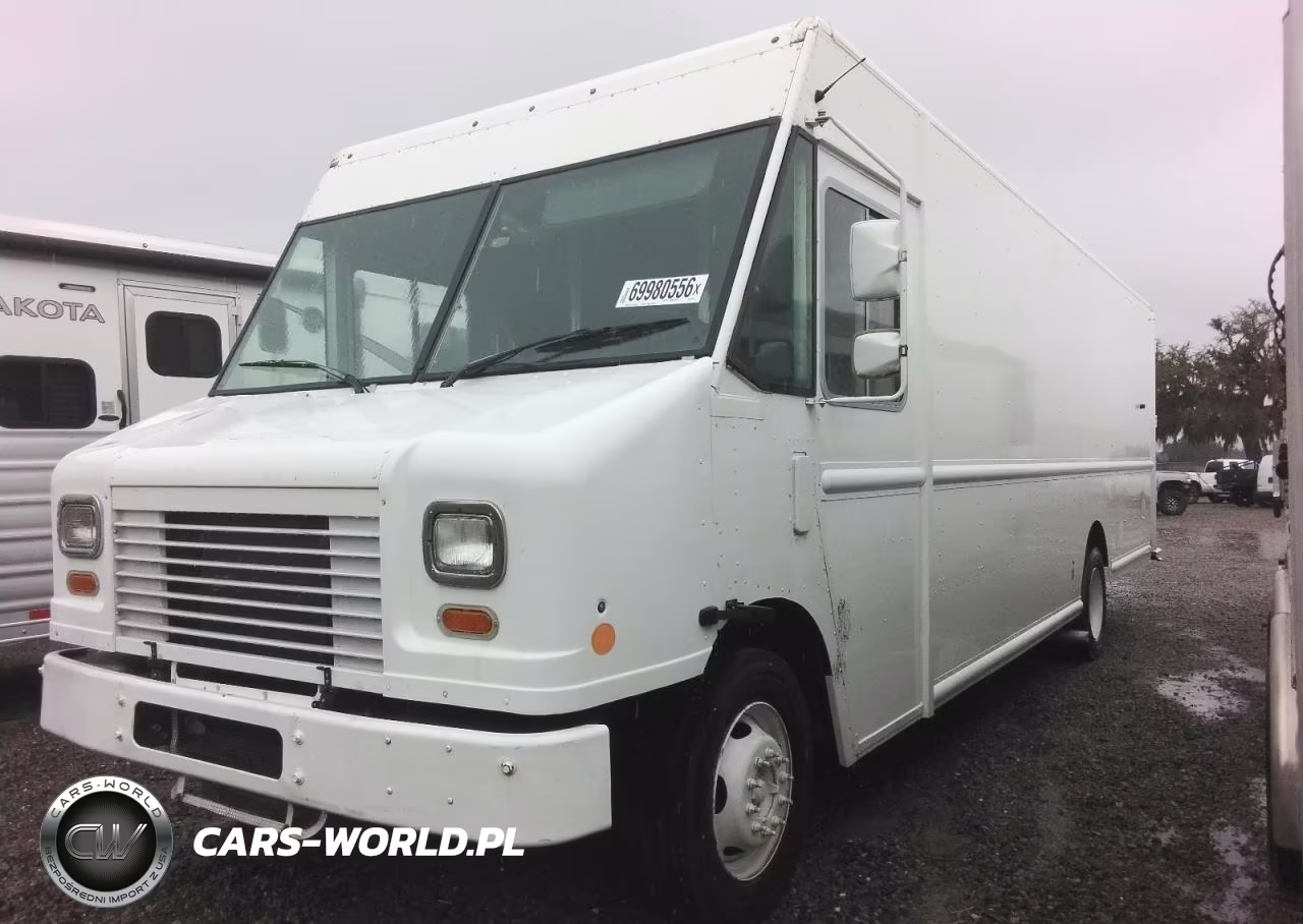 2013 Ford F59 Delivery Truck