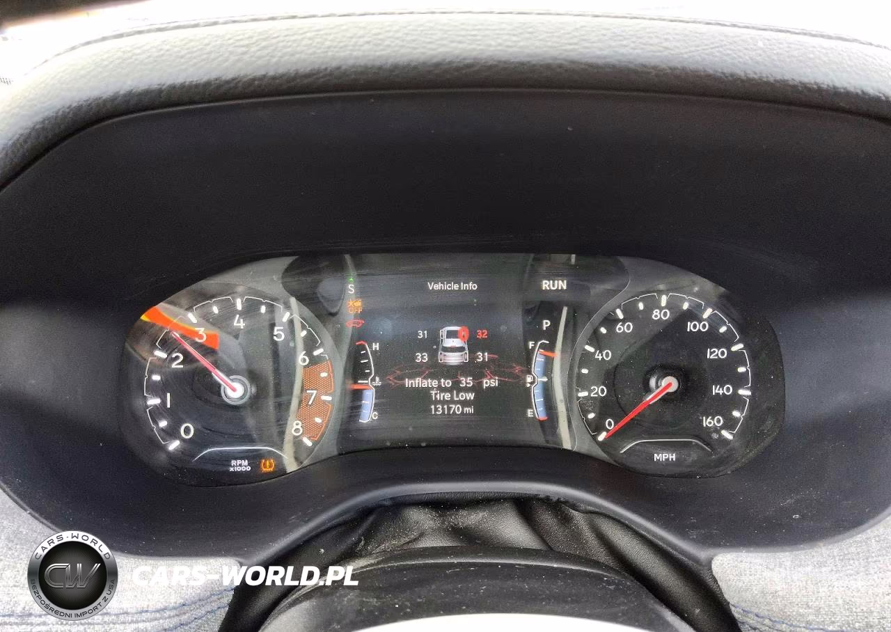 2025 Jeep Compass Latitude VIN:3C4NJDBNXST503401 - 9