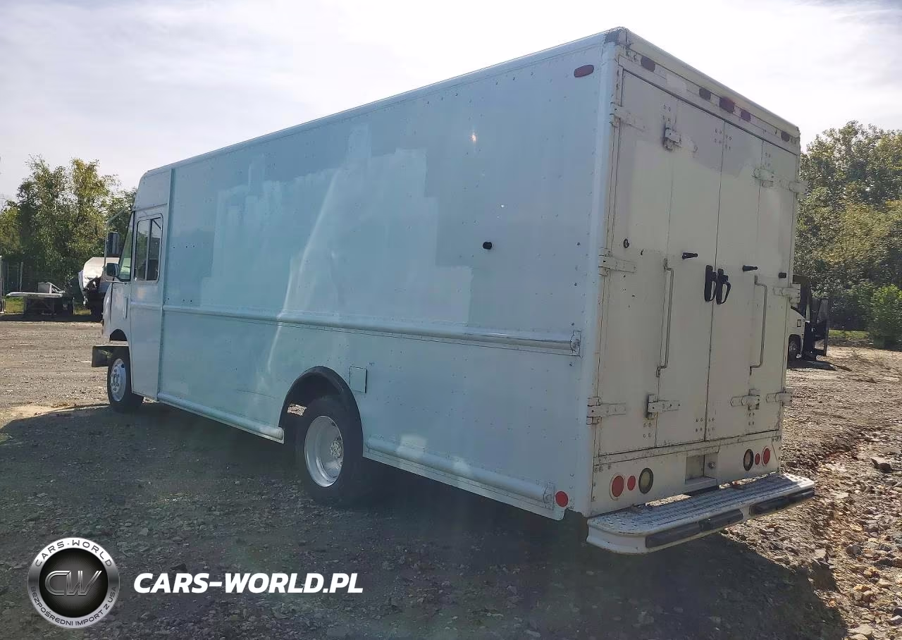 2007 Freightliner Chassis M Line Walk-In Van VIN:4UZAANBW17CY45105 - 2