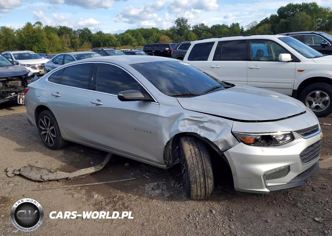 2018 Chevrolet Malibu Lt VIN:1G1ZD5ST7JF267644 - 4