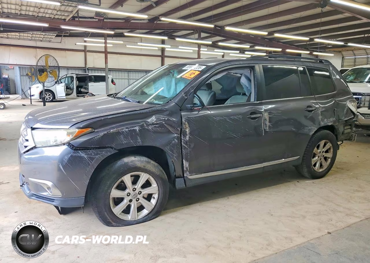 2011 Toyota Highlander Base VIN:5TDBK3EH8BS079422 - 1