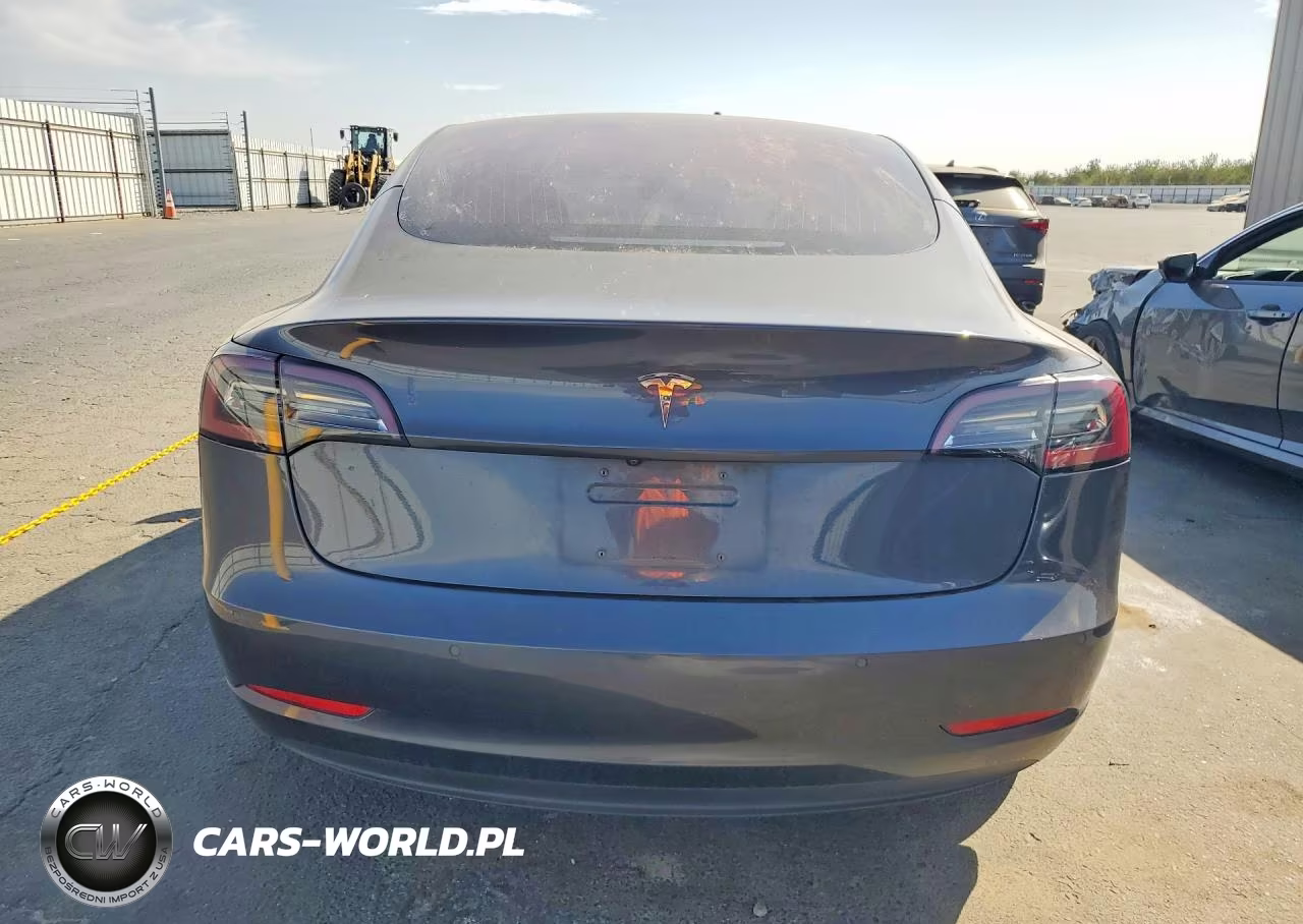 2018 Tesla Model 3 VIN:5YJ3E1EAXJF153493 - 6