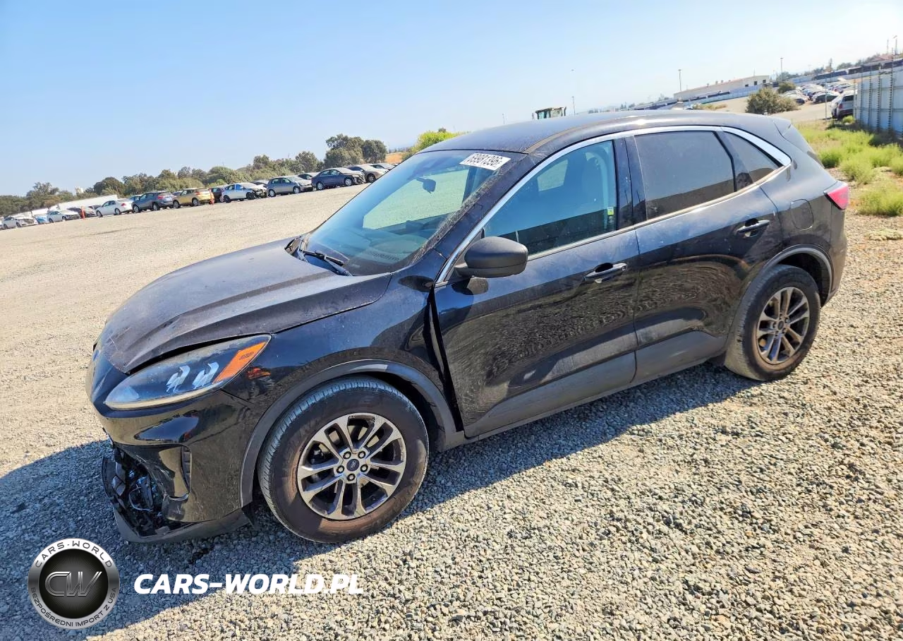 2022 Ford Escape Se