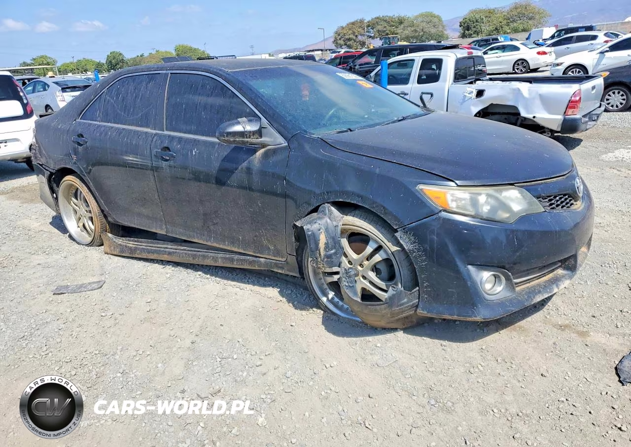 2013 Toyota Camry Se VIN:4T1BF1FK9DU204246 - 4