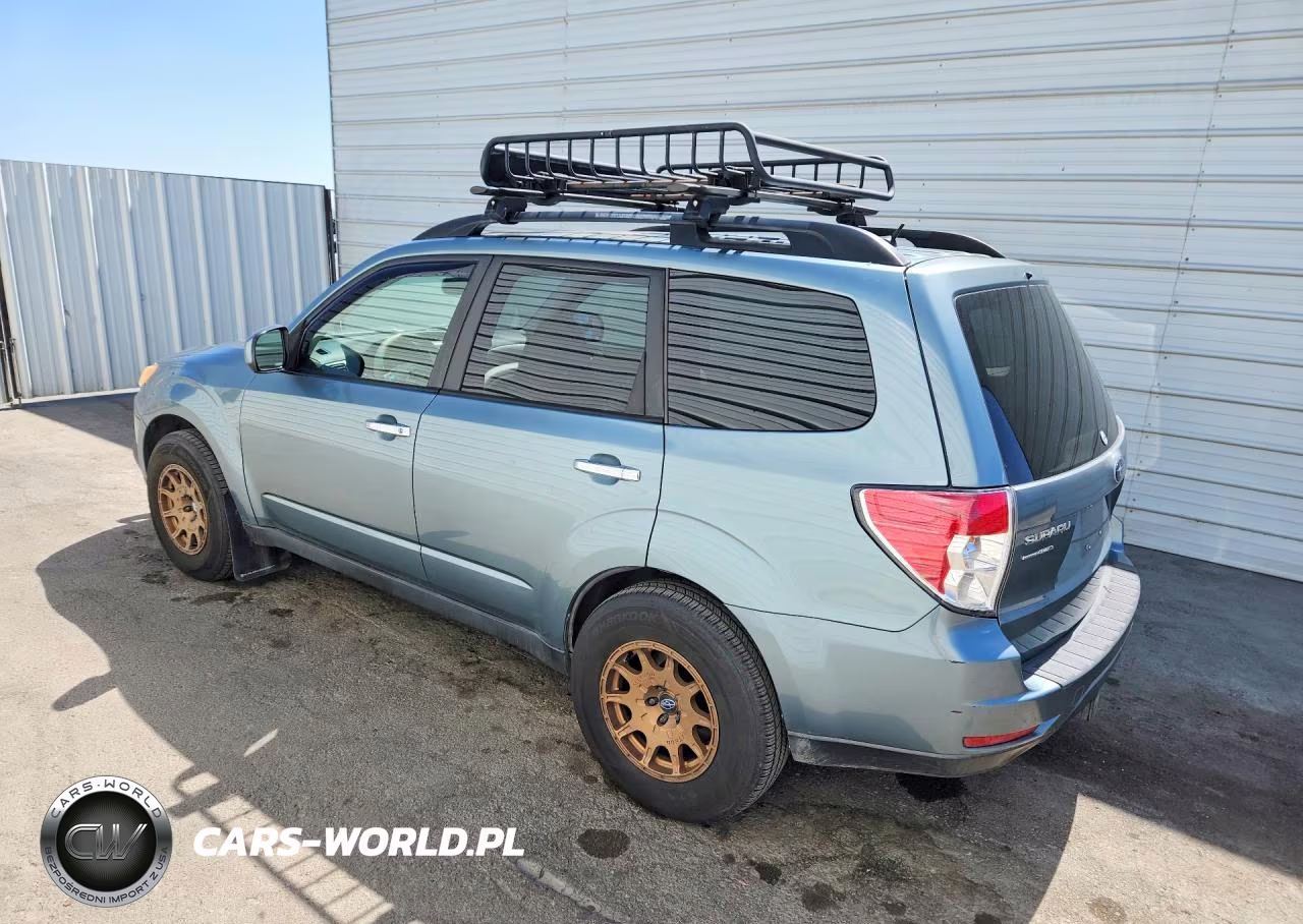 2013 Subaru Forester 2.5X Premium VIN:JF2SHADC9DG403758 - 2