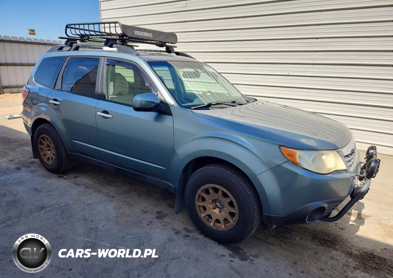 2013 Subaru Forester 2.5X Premium VIN:JF2SHADC9DG403758 - 4