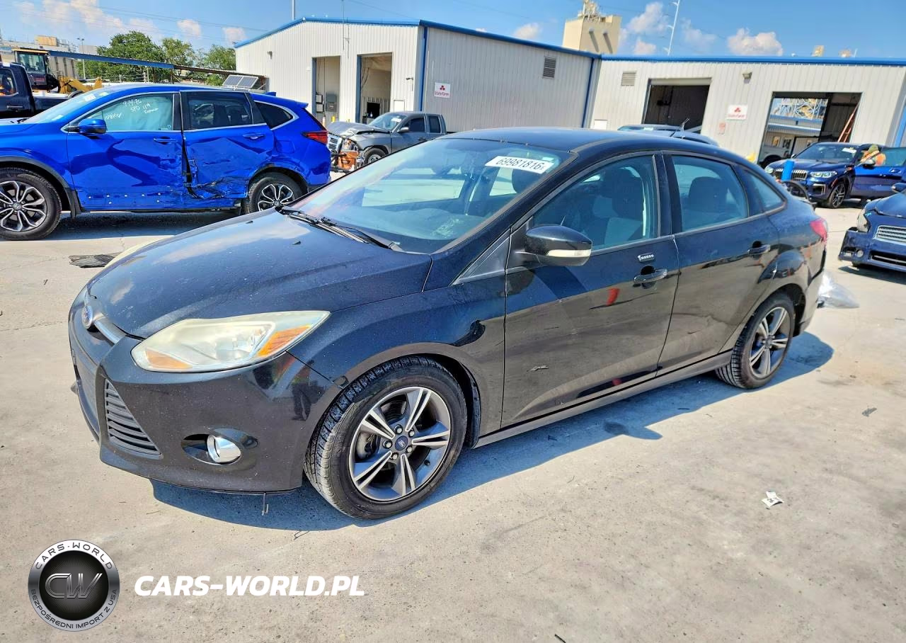2014 Ford Focus Se VIN:1FADP3F2XEL457918 - 1