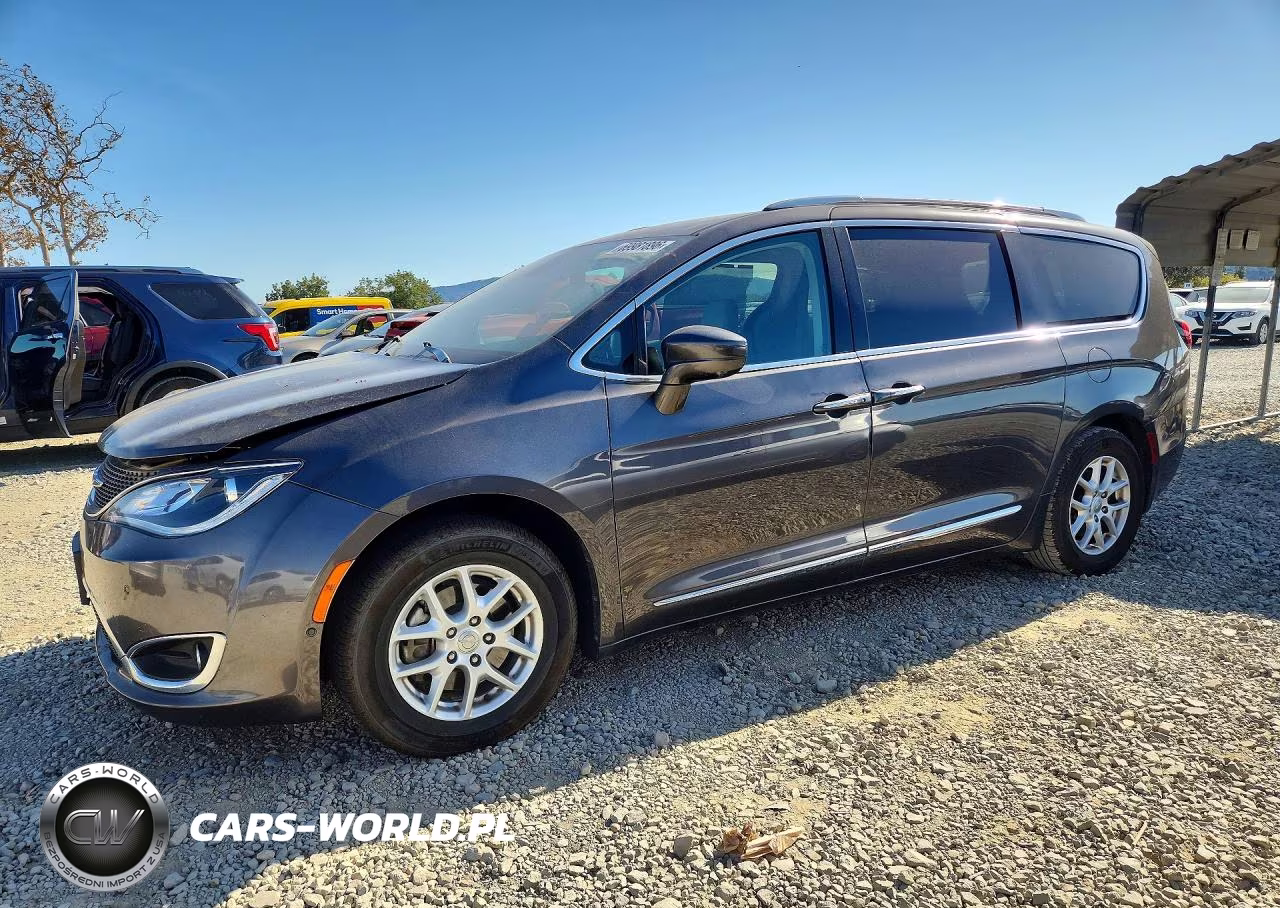 2020 Chrysler Pacifica Touring L VIN:2C4RC1BG0LR129073 - 1