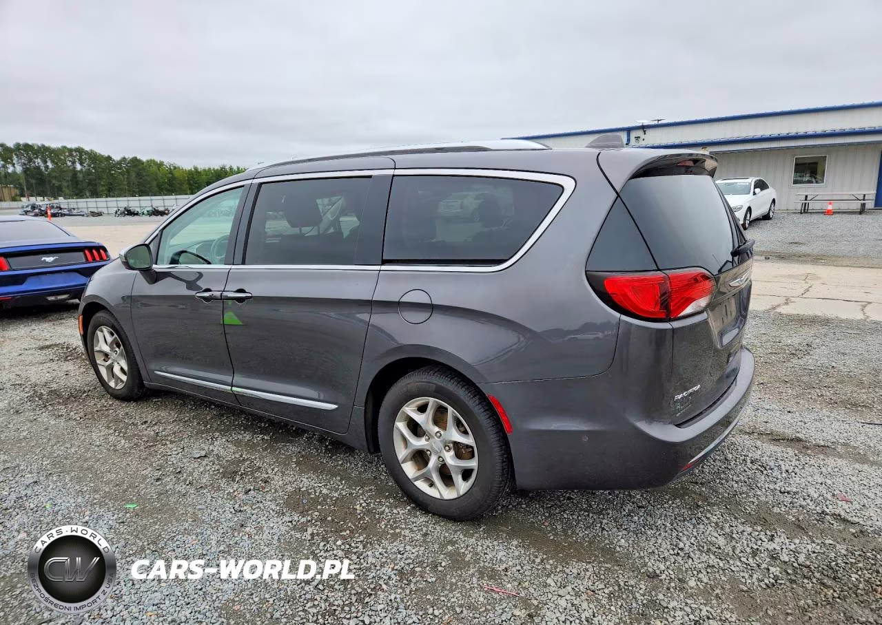 2018 Chrysler Pacifica Limited VIN:2C4RC1GG5JR352201 - 2