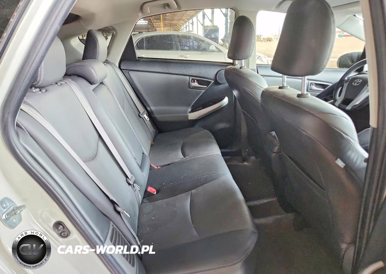 2015 Toyota Prius Plug-In Hybrid Advanced VIN:JTDKN3DP0F3067188 - 10