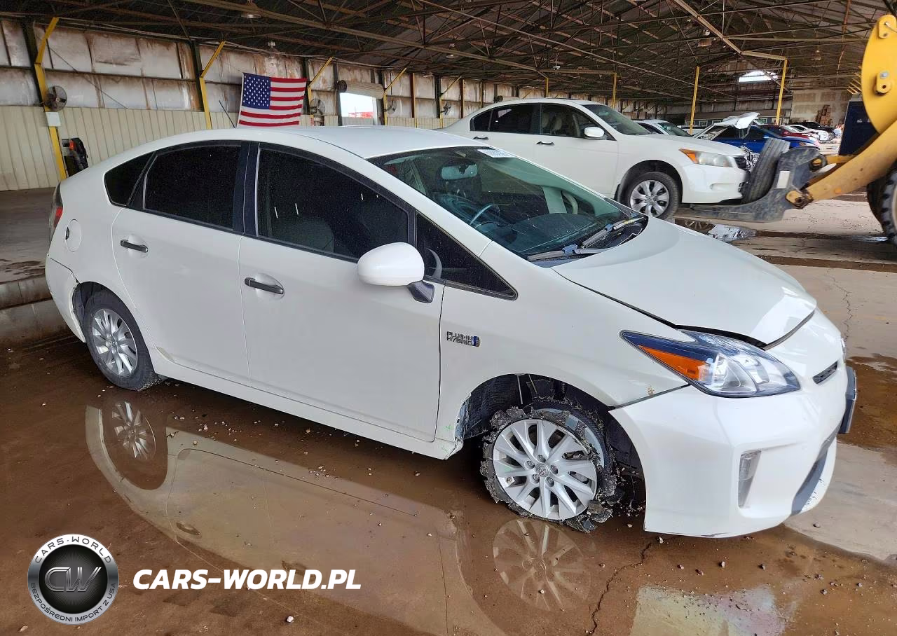 2015 Toyota Prius Plug-In Hybrid Advanced VIN:JTDKN3DP0F3067188 - 4