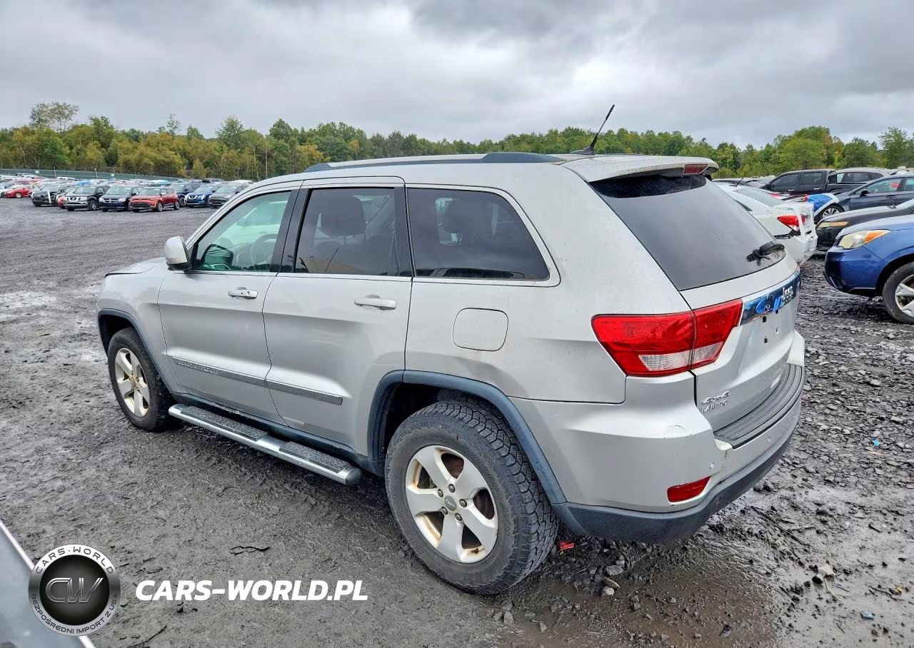 2013 Jeep Grand Cherokee Laredo VIN:1C4RJFAG5DC640342 - 2