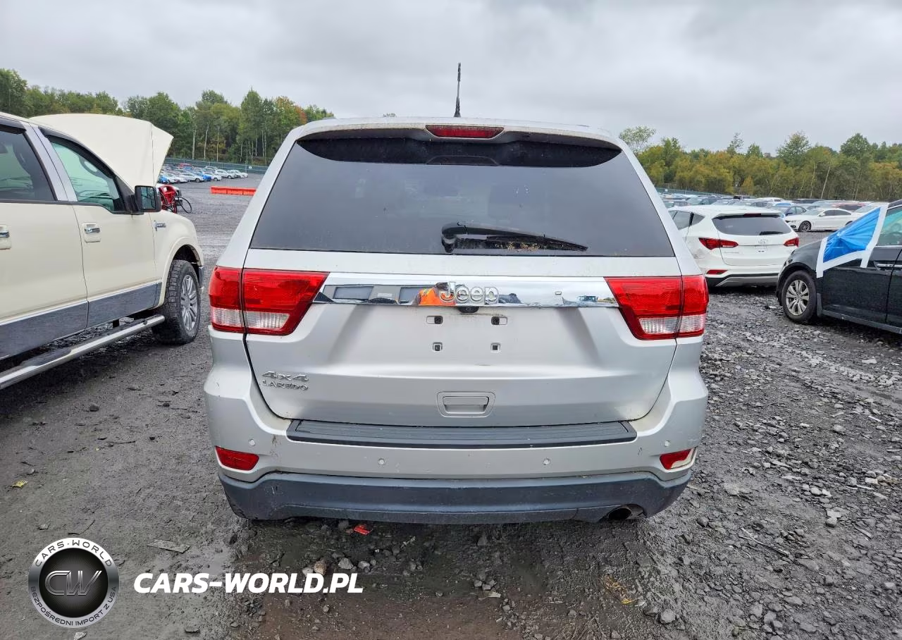 2013 Jeep Grand Cherokee Laredo VIN:1C4RJFAG5DC640342 - 6