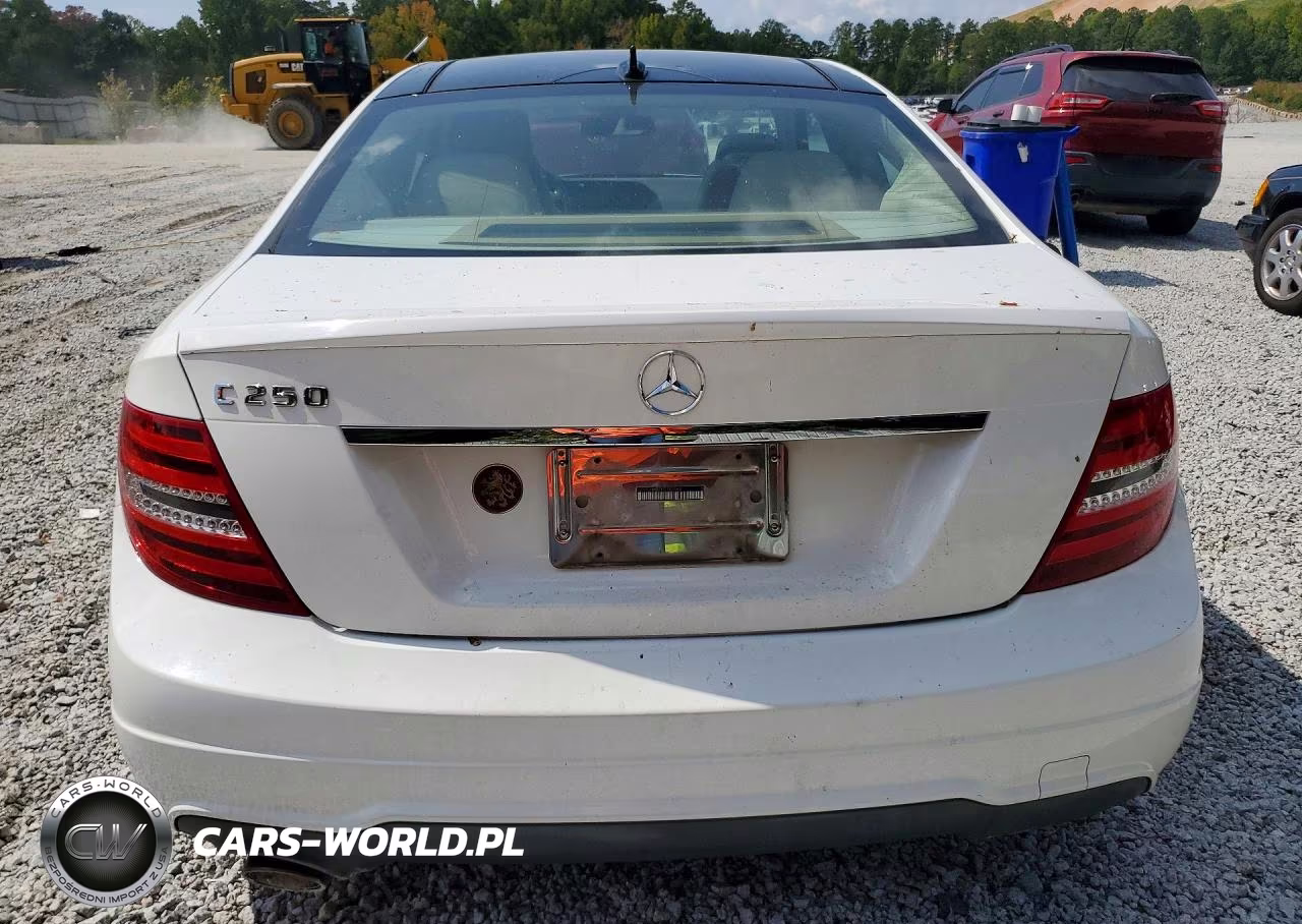 2014 Mercedes-Benz C 250 VIN:WDDGJ4HB7EG183569 - 6