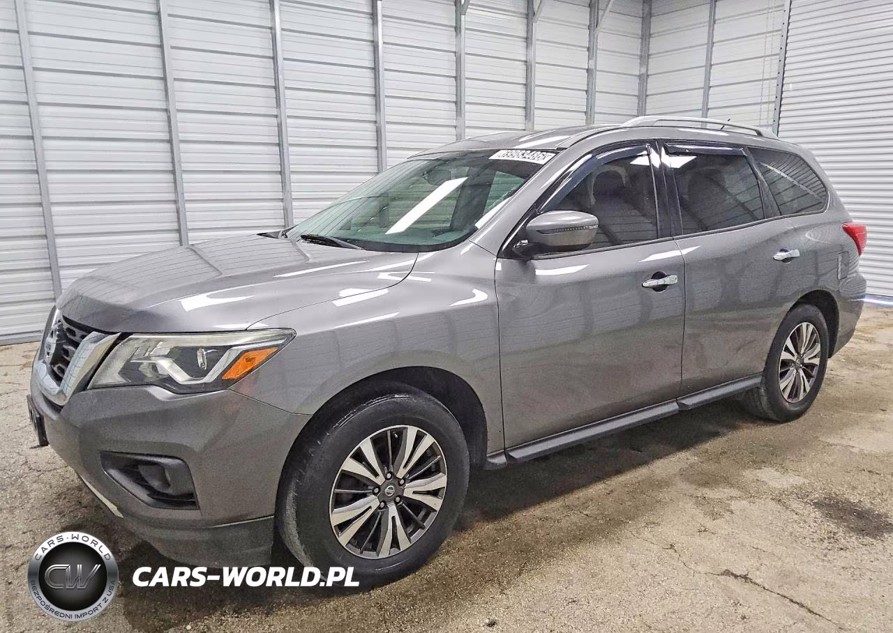 2018 Nissan Pathfinder Sv