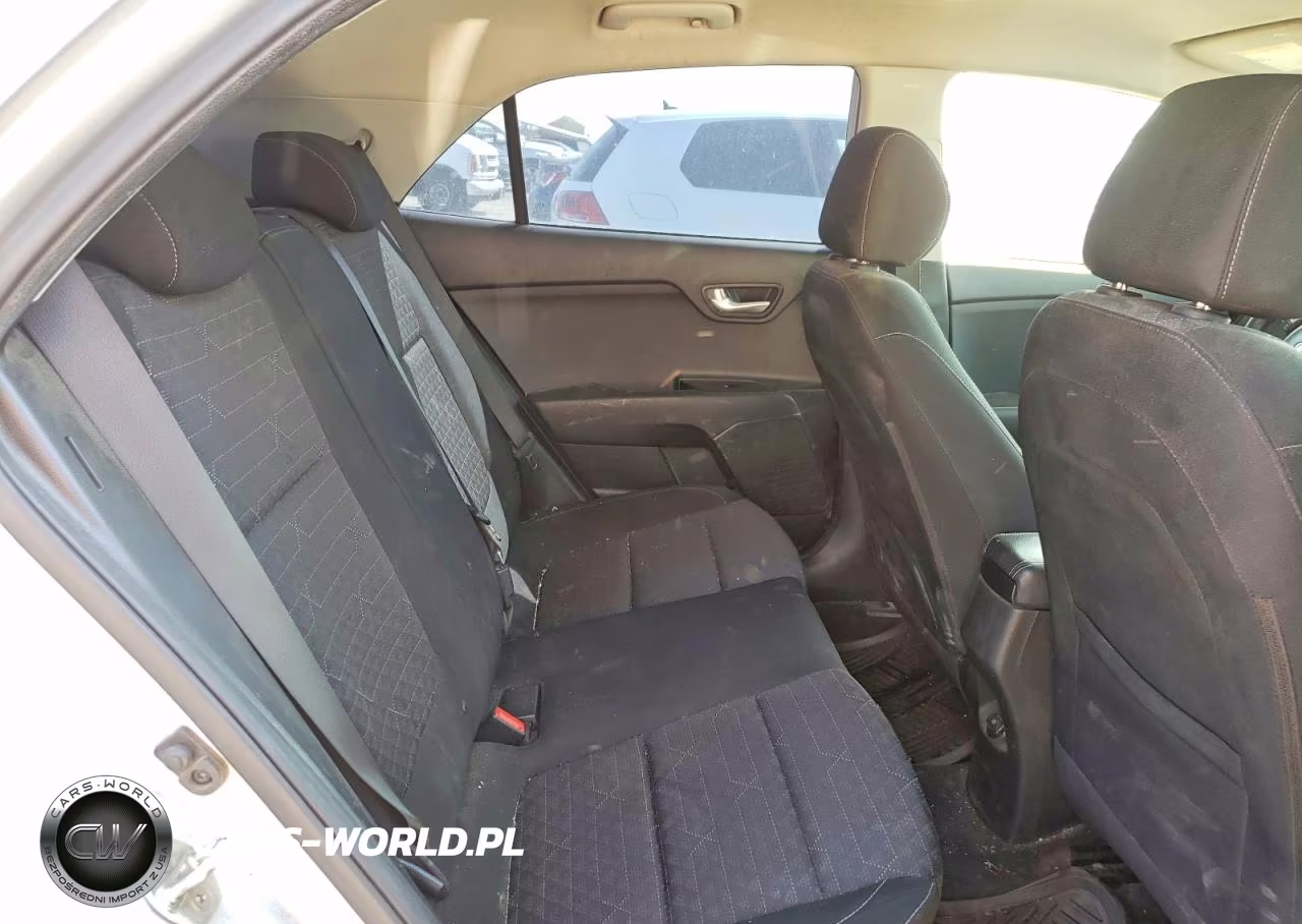 2018 Kia Rio 5-Door S VIN:3KPA25AB7JE044422 - 10