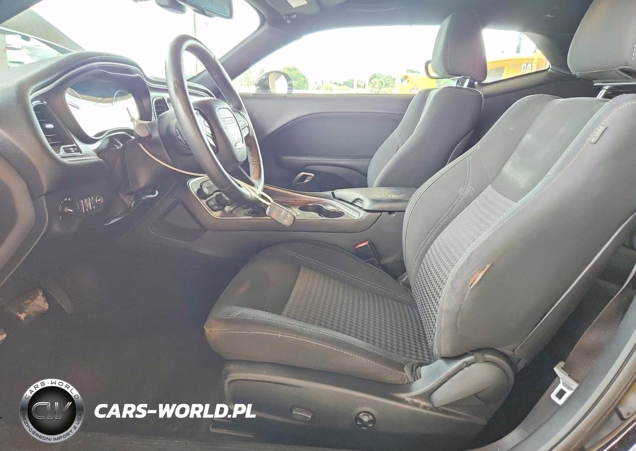2016 Dodge Challenger Sxt VIN:2C3CDZAG3GH137381 - 7