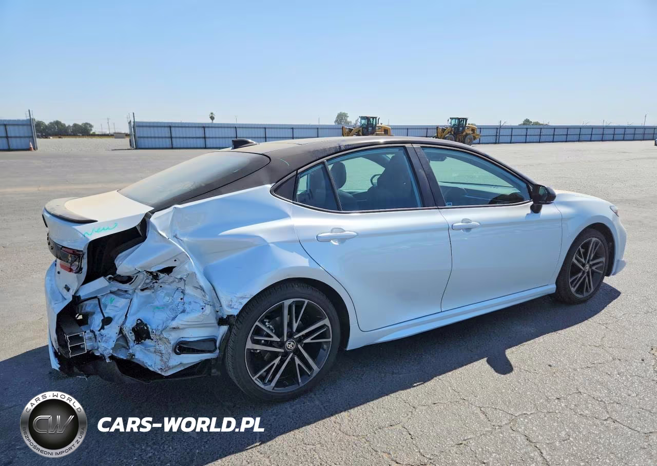 2026 Toyota Camry Xse VIN:4T1DAACK0TU323507 - 3