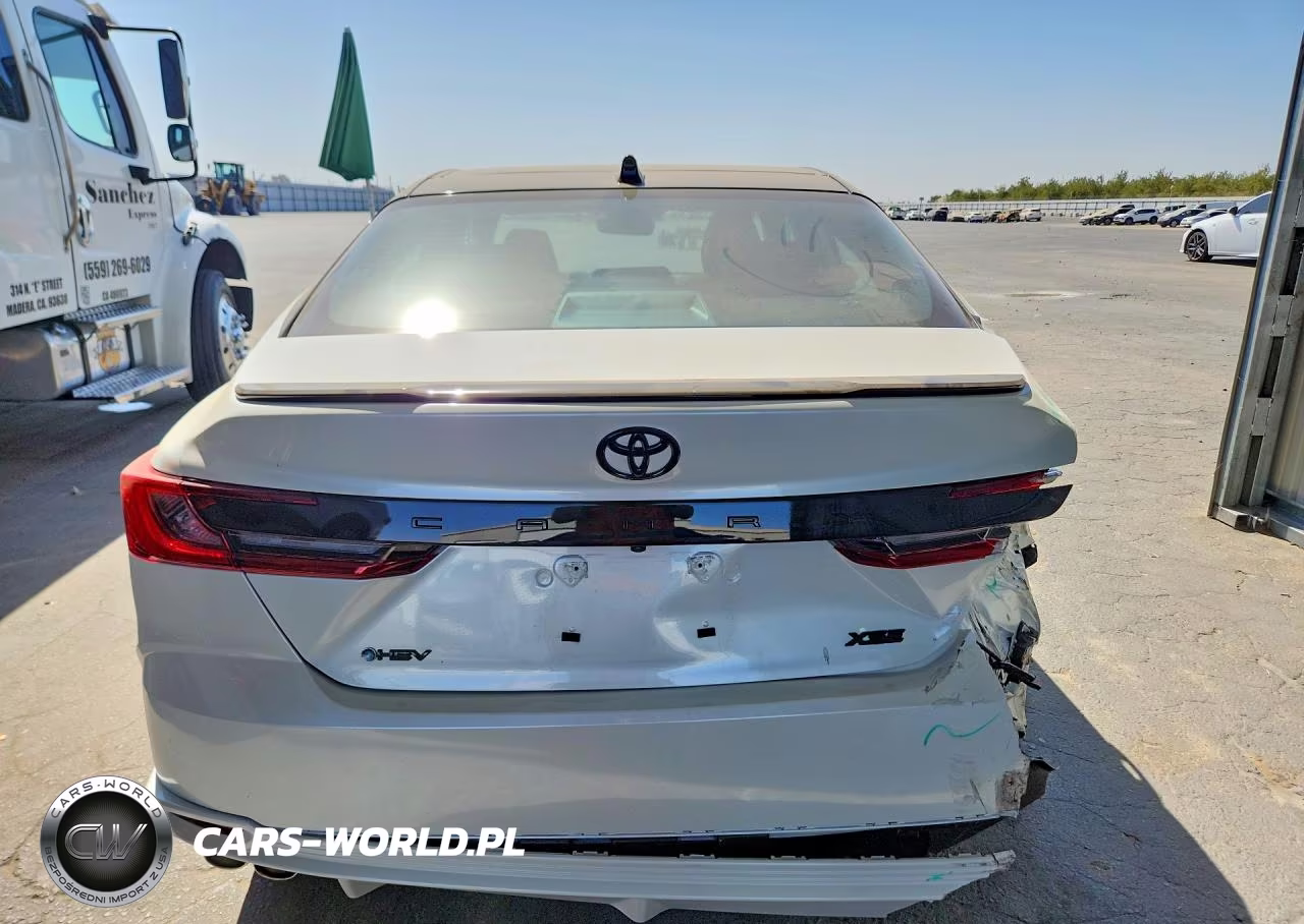 2026 Toyota Camry Xse VIN:4T1DAACK0TU323507 - 6