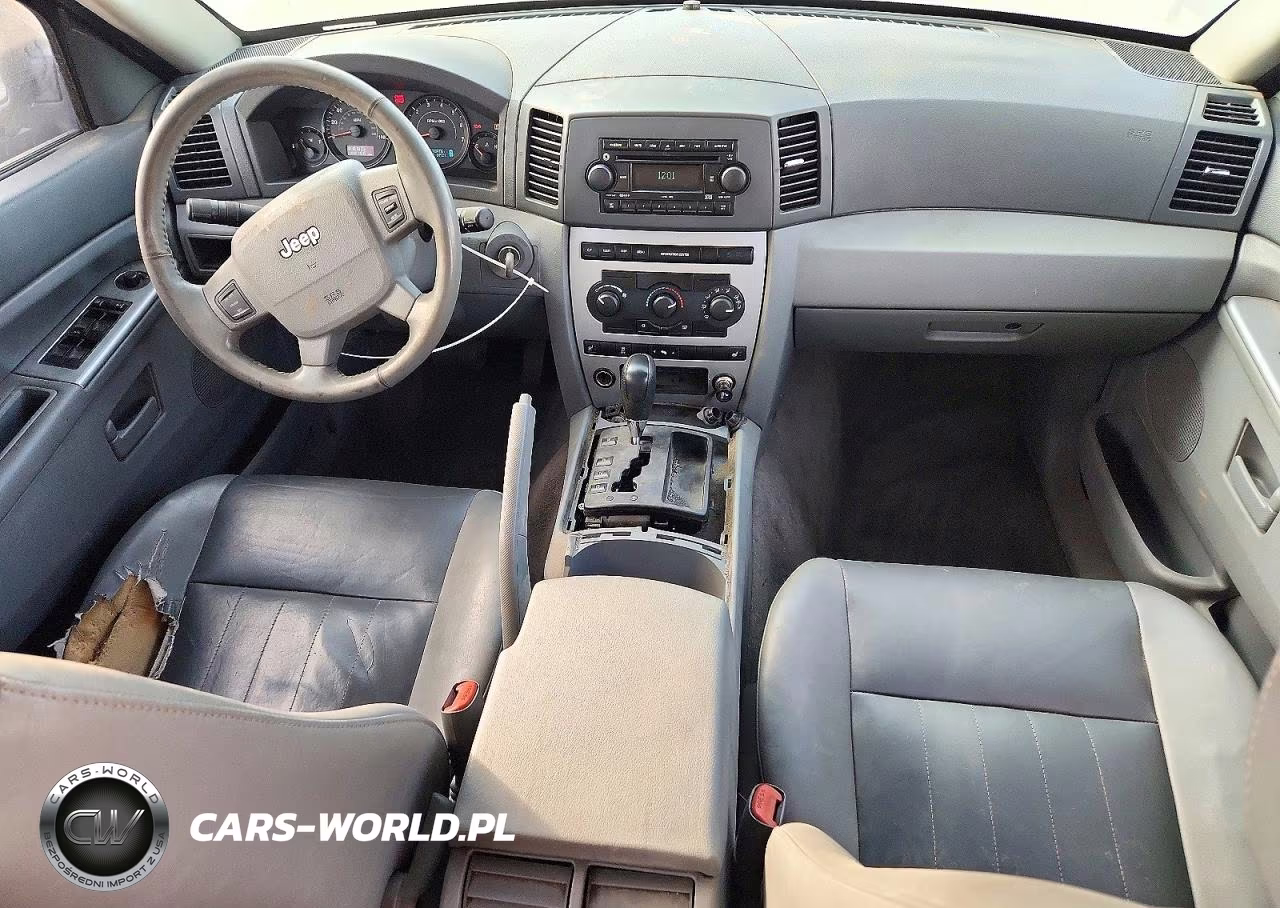 2005 Jeep Grand Cherokee Laredo VIN:1J4GR48K85C646016 - 8