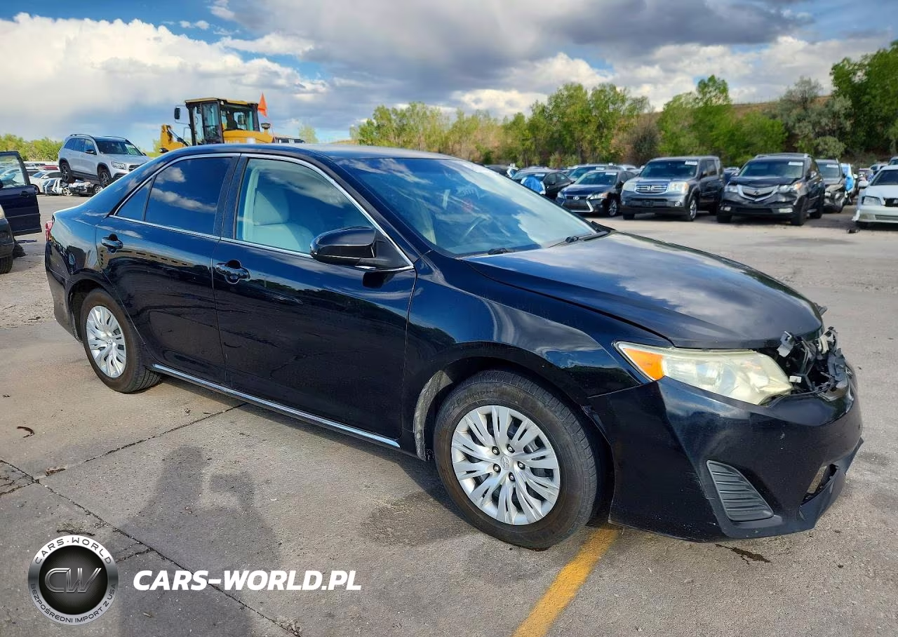 2013 Toyota Camry Le VIN:4T4BF1FK3DR304560 - 4