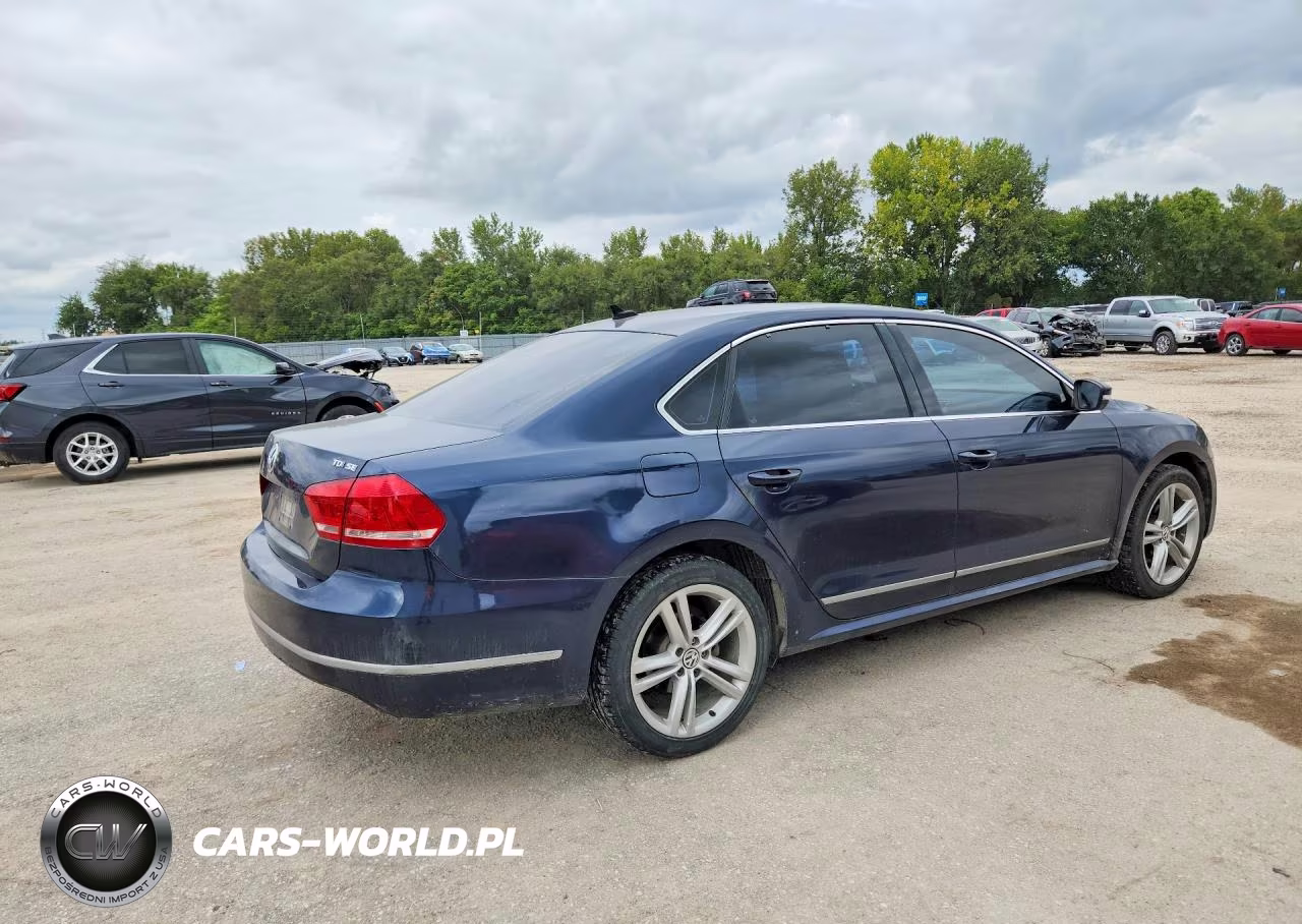 2014 Volkswagen Passat Se VIN:1VWBN7A31EC018098 - 3