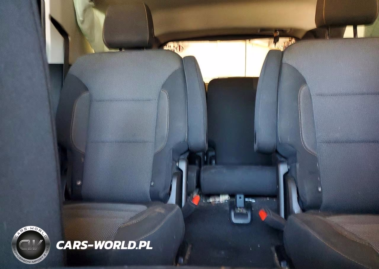 2018 Chevrolet Traverse Lt VIN:1GNEVGKW9JJ111117 - 10