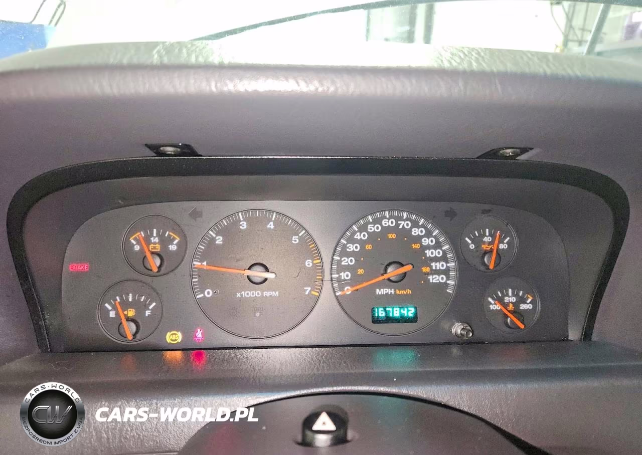 2000 Jeep Grand Cherokee Laredo VIN:1J4GW48S3YC245115 - 9