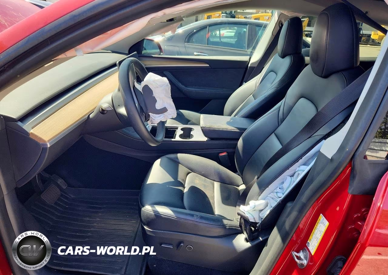 2023 Tesla Model Y VIN:7SAYGDEE9PA076340 - 7