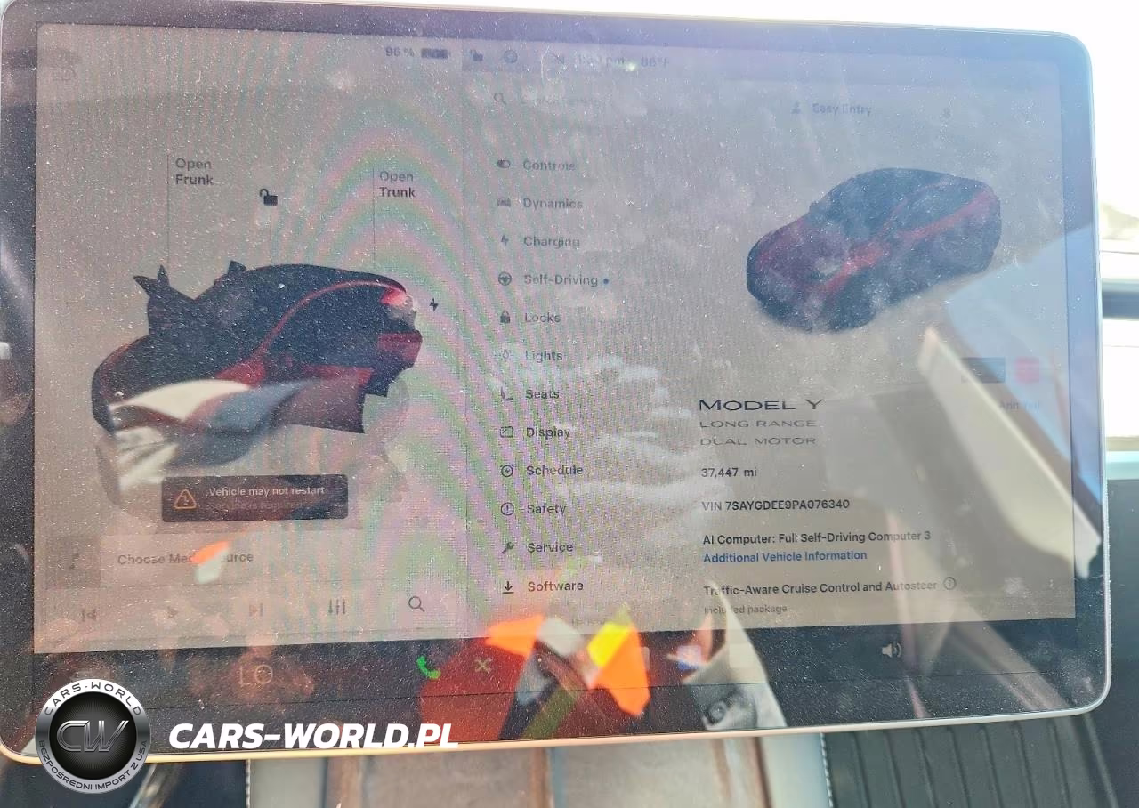 2023 Tesla Model Y VIN:7SAYGDEE9PA076340 - 9