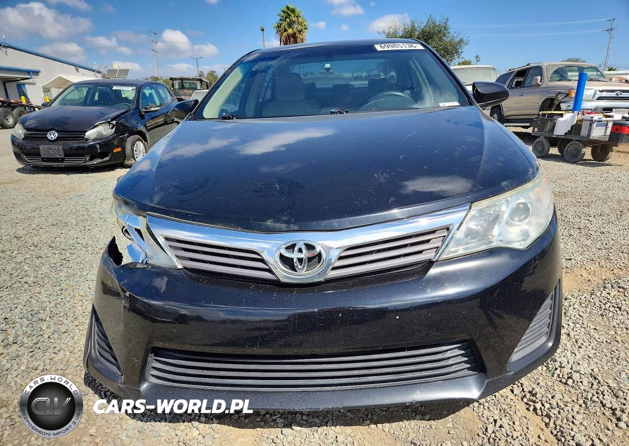 2014 Toyota Camry L VIN:4T1BF1FK2EU862377 - 5