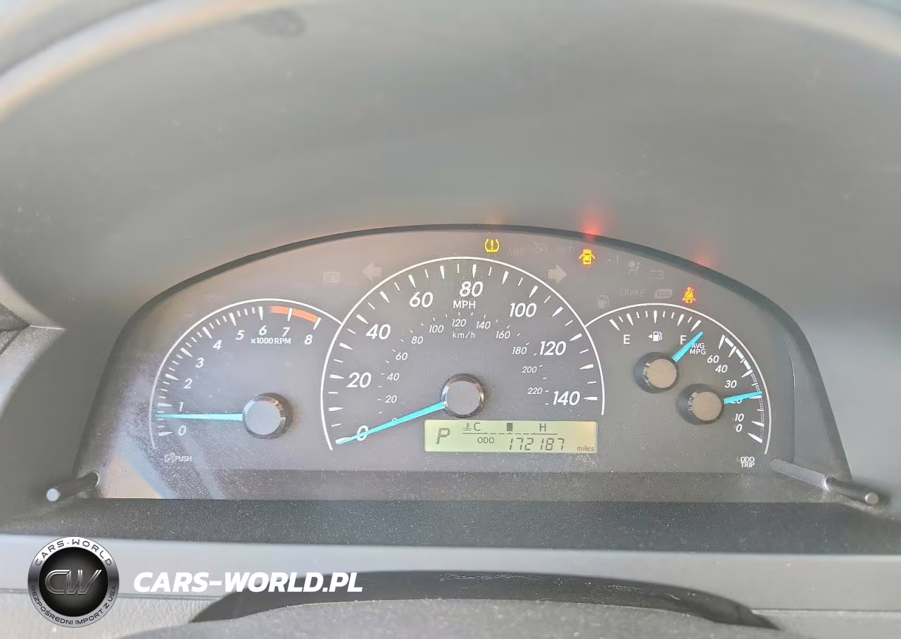 2014 Toyota Camry L VIN:4T1BF1FK2EU862377 - 9