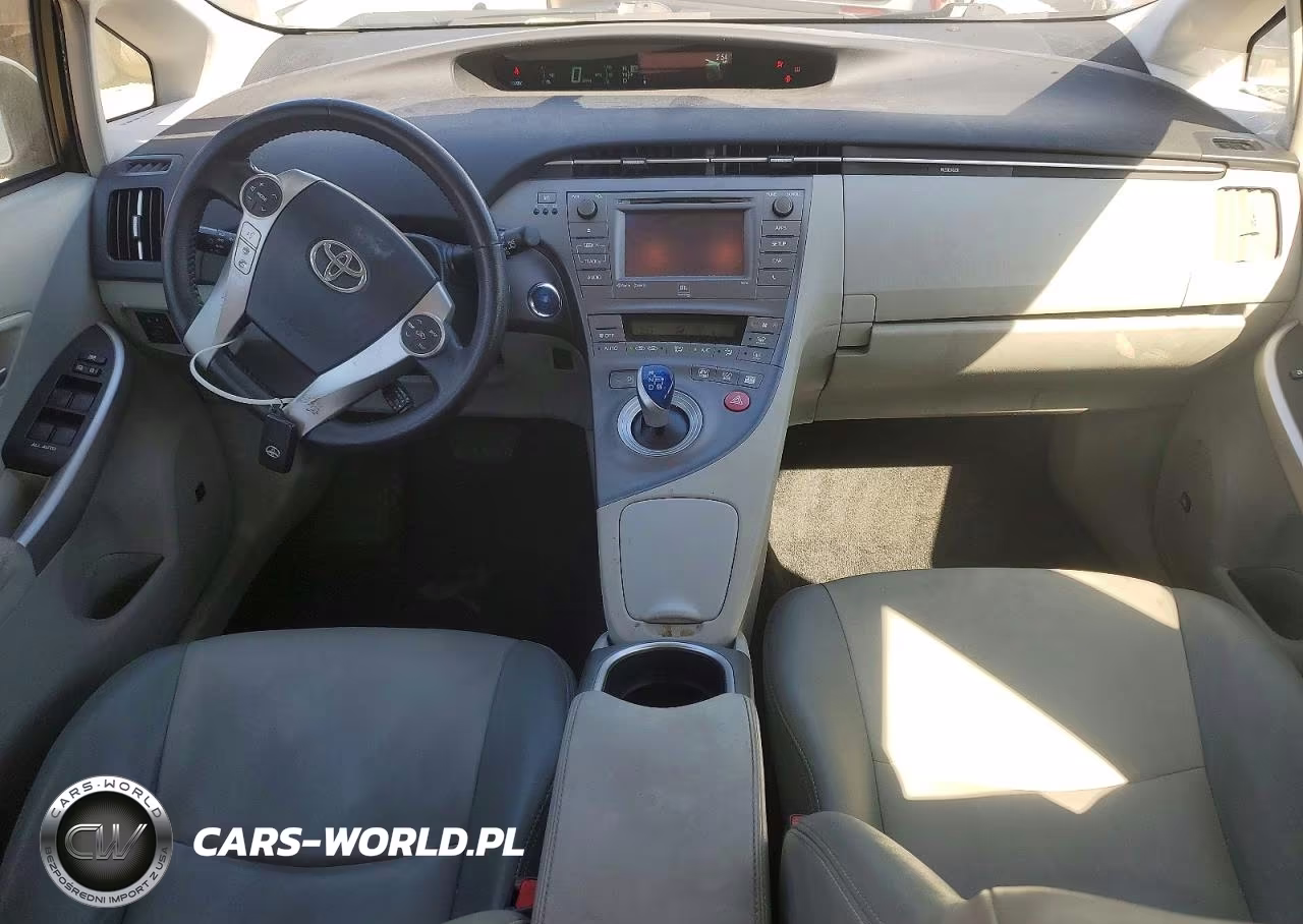 2015 Toyota Prius Four VIN:JTDKN3DU5F1936028 - 8