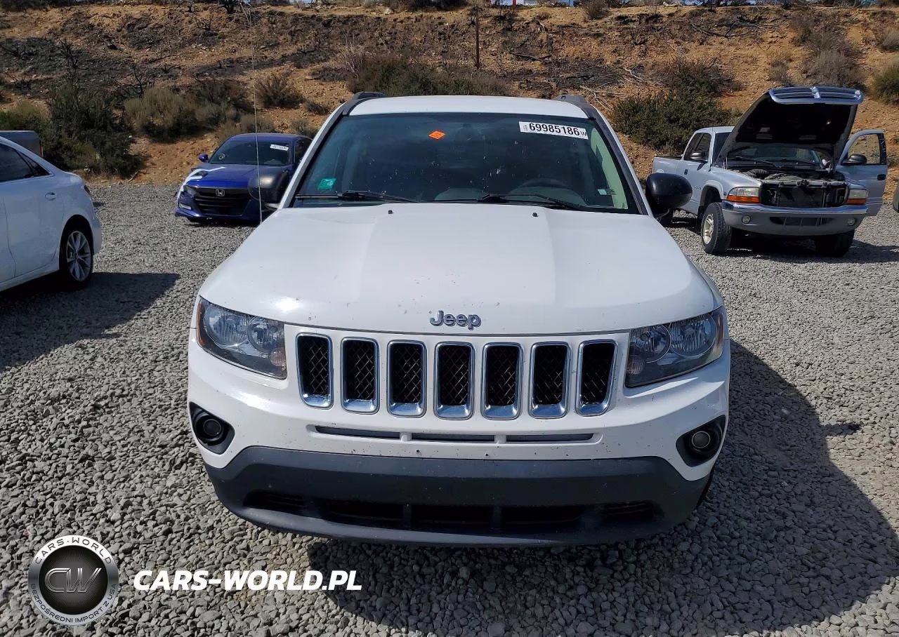 2016 Jeep Compass Sport VIN:1C4NJCBA1GD743795 - 5