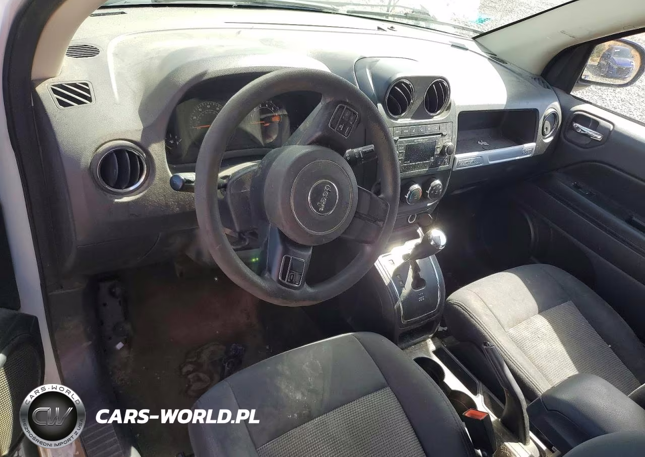 2016 Jeep Compass Sport VIN:1C4NJCBA1GD743795 - 8