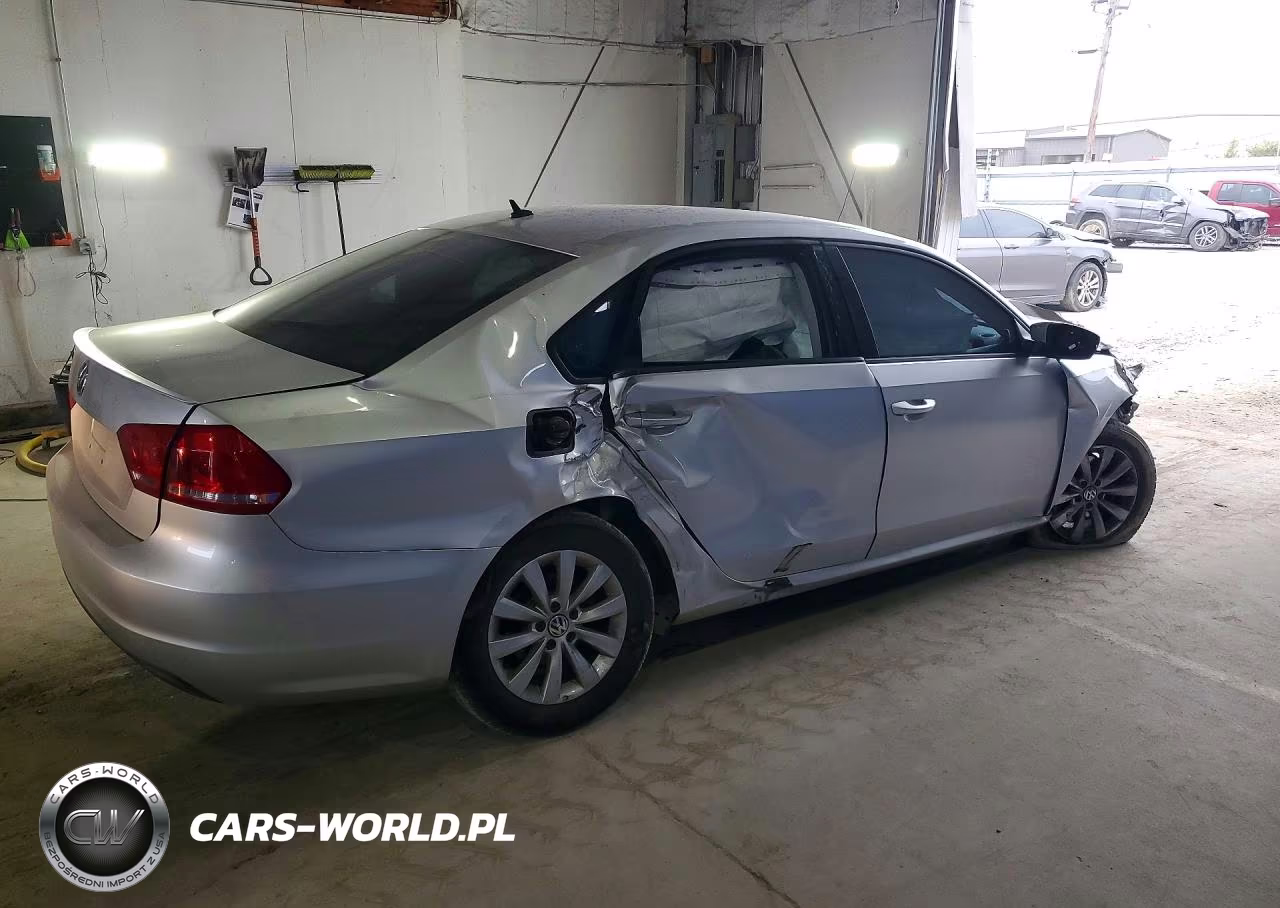 2013 Volkswagen Passat S VIN:1VWAH7A33DC122707 - 3