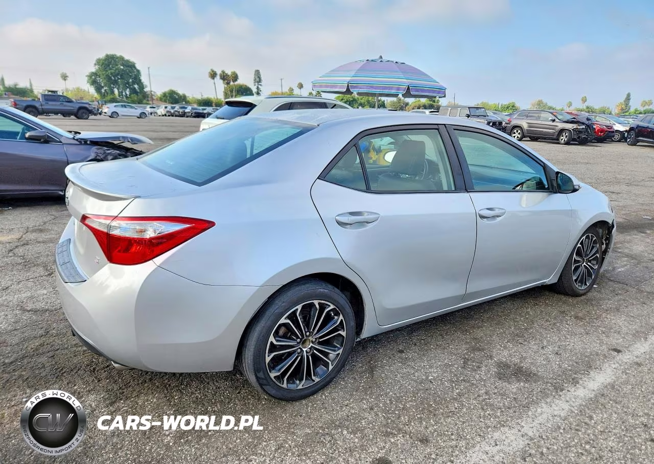 2015 Toyota Corolla S Plus VIN:5YFBURHE6FP227094 - 3